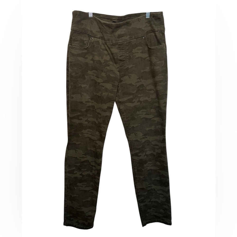 LEE Slim Fit Slim Leg Mid Rise Sculpting Pants Camo  Size 14 Long